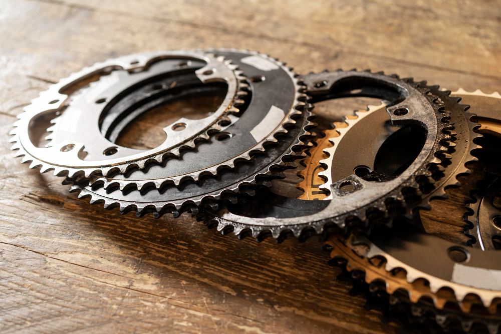 Gear mesh between a drive worm and the ring gear of a slewing drive